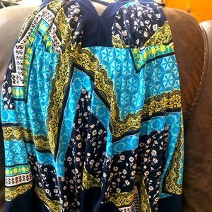 Misses sue large top super cute